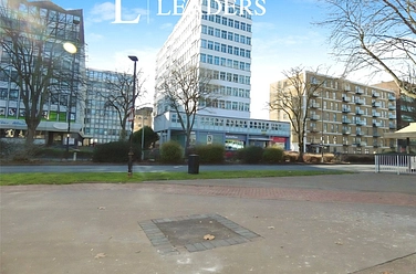 2 bedroom apartment to rent - Victoria Avenue, Southend-on-Sea, Essex, SS2