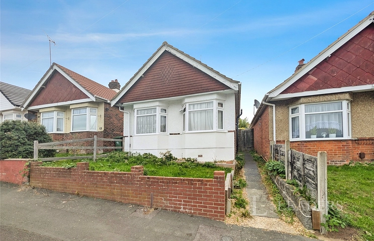2 bedroom bungalow for sale - Wycliffe Road, Southampton, Hampshire, SO18