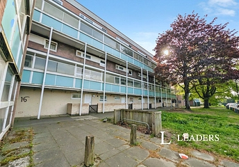 3 bedroom apartment for sale - Irving Road, Southampton, Hampshire, SO16 - Property View 1