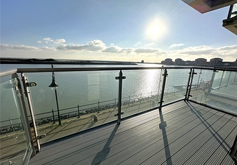 2 bedroom apartment for sale - Midway Quay, Eastbourne, East Sussex, BN23 - Property View 1
