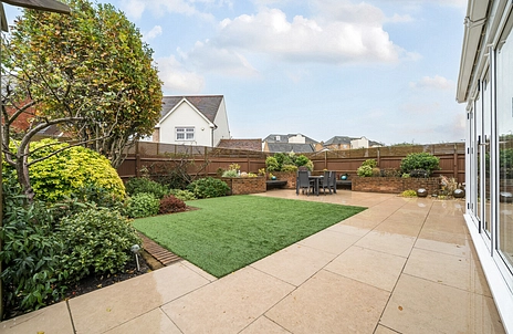 4 bedroom house for sale - Howland Close, Eastbourne, East Sussex, BN23 - Property View 2