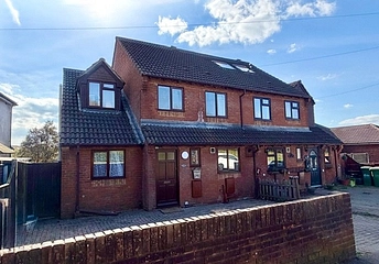 4 bedroom house to rent - Bursledon Road, Southampton, SO19 - Property View 1