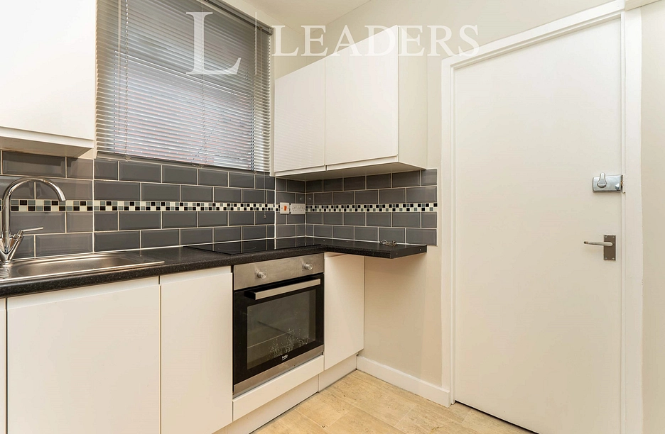 apartment to rent - Bridge Road, Southampton, SO19 - Property View 1