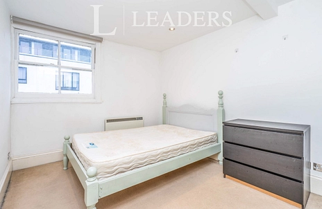 2 bedroom apartment to rent - Canute Castle, 2 Royal Crescent Road, Southampton, SO14 - Property View 3