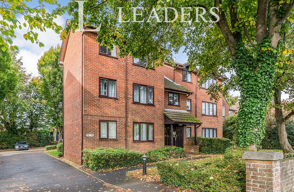 apartment to rent - Chester Court, 258 Winchester Road, Southampton, SO16 - Property View 1