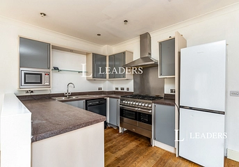 4 bedroom house to rent - Colonel Crabbe Mews, Southampton, SO16 - Property View 1