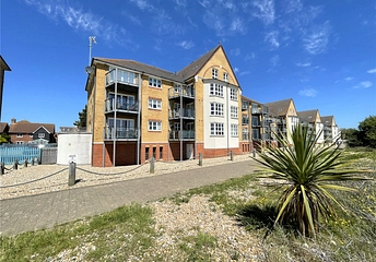 2 bed flat/apartment for rent in Caroline Way, Sovereign Harbour North, Eastbourne, BN23