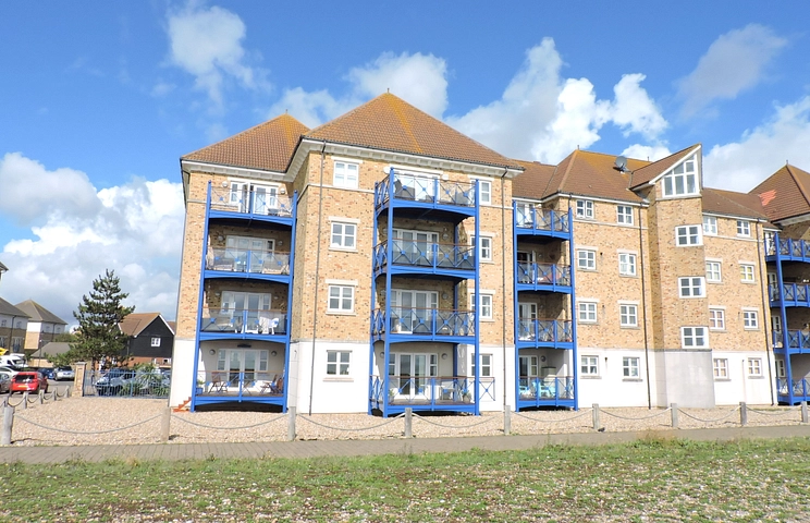 2 bedroom apartment to rent - Ensenada Reef, Sovereign Harbour North, Eastbourne, BN23