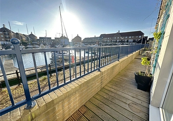 2 bedroom apartment to rent - The Piazza, Sovereign Harbour South, Eastbourne, BN23 - Property View 1