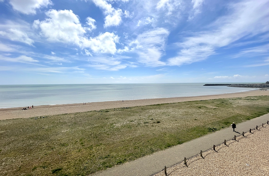 2 bedroom apartment to rent - Ensenada Reef, East Sussex, Eastbourne, BN23 - Property View 1