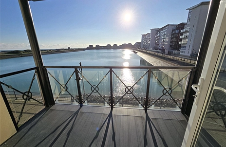 2 bedroom apartment to rent - Macquarie Quay, Eastbourne, East Sussex, BN23 - Property View 3