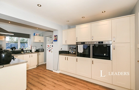 4 bedroom house to rent - Poachers Gate, Pinchbeck, PE11 - Property View 2