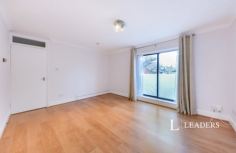 2 bedroom apartment to rent - Edmond Beaufort Drive, St. Albans, Hertfordshire, AL3 - Property View 3