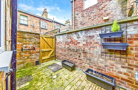 2 bedroom house to rent - Vine Street, Stamford, PE9 - Property View 2