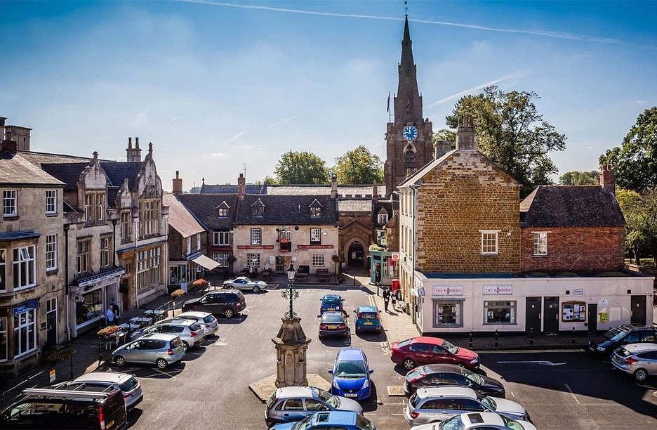 2 bedroom apartment to rent - Cottesmore Road, Uppingham, Oakham, LE15 - Property View 1