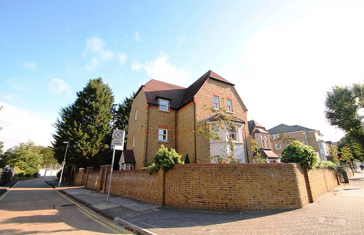 2 bedroom apartment to rent - Church Court, Dolphin Close, Surbiton, KT6