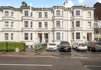 2 bedroom apartment for sale - St. Johns Road, Tunbridge Wells, Kent, TN4 - Property View 1