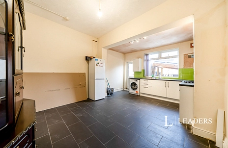 4 bedroom house to rent - Padgate Lane, WA1 - Property View 3