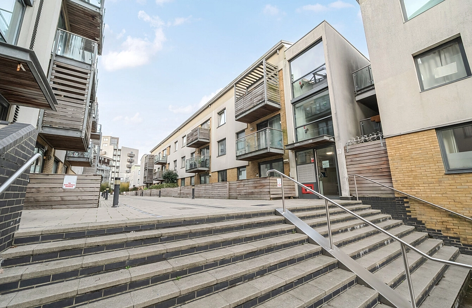 2 bedroom apartment for sale - Kingscote Way, Brighton, East Sussex, BN1 - Property View 1