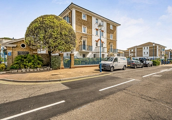2 bedroom apartment for sale - Victory Mews, The Strand, Brighton Marina, Brighton, BN2 - Property View 1