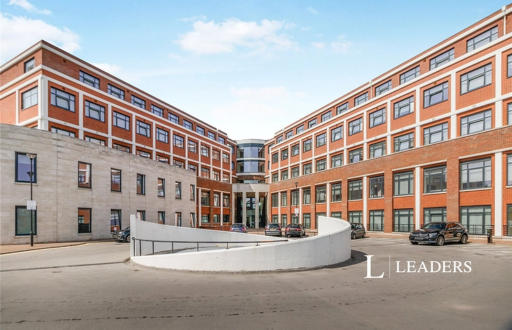 2 bedroom property to rent - Syward Place, 40-48 Pyrcroft Road, Chertsey, KT16