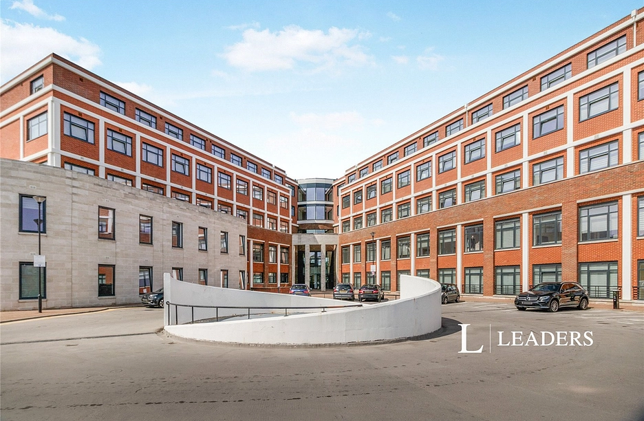 2 bedroom property to rent - Syward Place, 40-48 Pyrcroft Road, Chertsey, KT16 - Property View 1