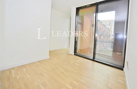 2 bedroom apartment for sale - Burgess Springs, Chelmsford, Essex, CM1 - Property View 3