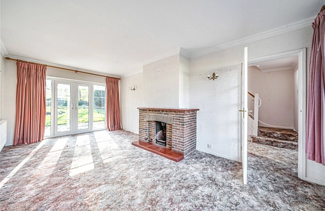3 bedroom house for sale - Hawkewood Road, Sunbury-on-Thames, Surrey, TW16 - Property View 2