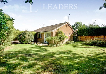 2 bedroom bungalow to rent - Darvel Close, Woking, GU21 - Property View 1