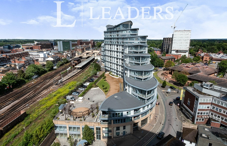 1 bedroom apartment to rent - Station Approach, Woking, GU22