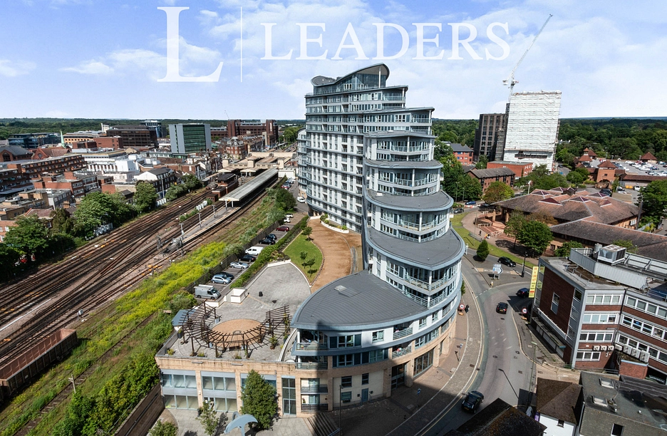 1 bedroom apartment to rent - Station Approach, Woking, GU22 - Property View 1