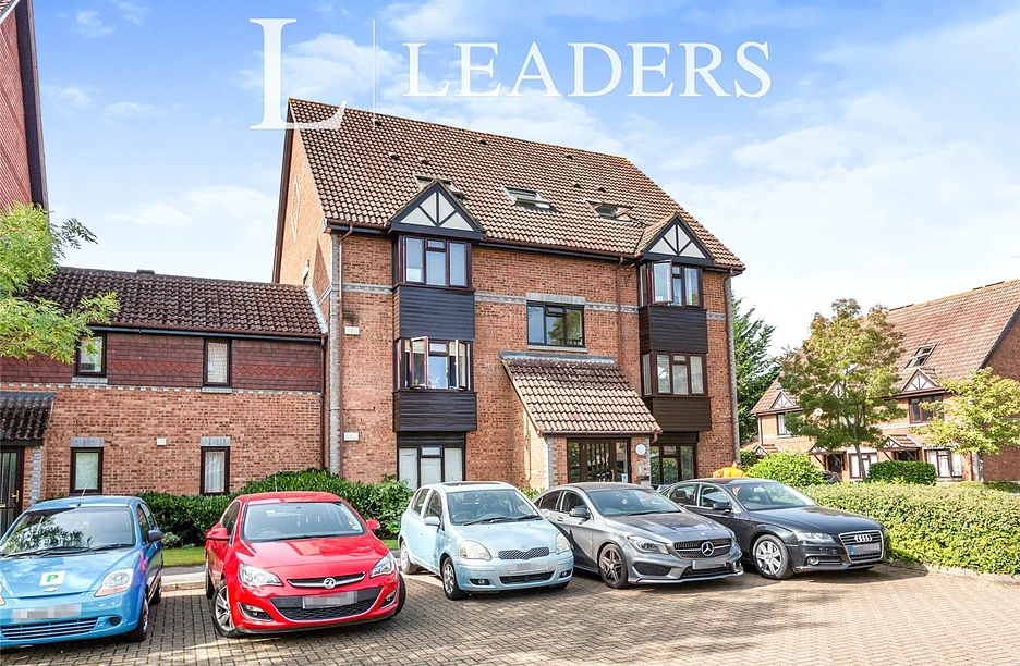 studio to rent - Tintagel Way, Woking, GU22 - Property View 1