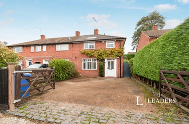 3 bedroom house to rent - Henslow Way, GU21