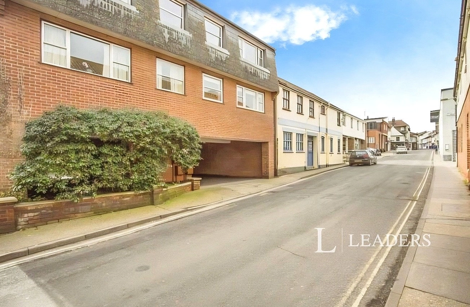 2 bedroom apartment to rent - Sutton House, Quay Street, Woodbridge, IP12 - Property View 1
