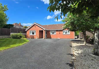 3 bedroom bungalow for sale - Bromwich Road, Worcester, Worcestershire, WR2 - Property View 1