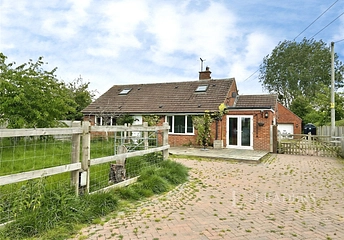 3 bedroom bungalow for sale - Bricklehampton, Pershore, Worcestershire, WR10 - Property View 1