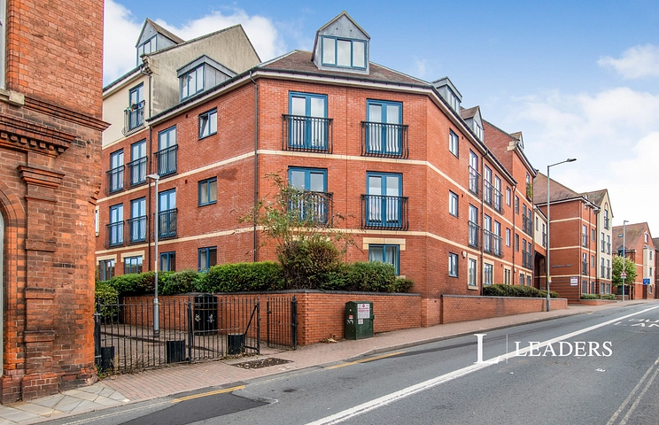 2 bedroom apartment to rent - Magdala Court, The Butts, WR1