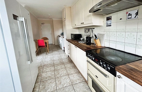 1 bedroom semi detached to rent - Hangleton Road, Hove, East Sussex, BN3 - Property View 3