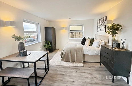 studio to rent - Howard Place, Brighton, East Sussex, BN1 - Property View 2