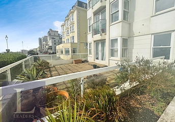 3 bedroom apartment to rent - Kings Road, Brighton, East Sussex, BN1 - Property View 1