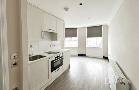 apartment to rent - 27-28 Belvedere Terrace, Brighton, East Sussex, BN1 - Property View 2