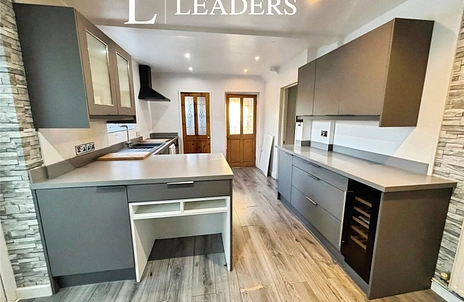 3 bedroom house for sale - Weaver Road, Frodsham, Cheshire, WA6 - Property View 2