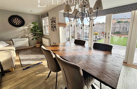 4 bedroom house for sale - Pakenham Road, Waterlooville, Hampshire, PO7 - Property View 3