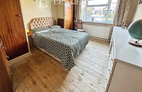 3 bedroom bungalow for sale - New Road, Clanfield, Waterlooville, Hampshire, PO8 - Property View 3