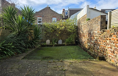 2 bedroom apartment to rent - Ashdown Road, Worthing, BN11 - Property View 2