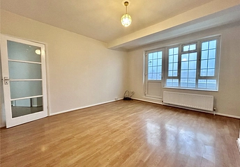 2 bedroom apartment to rent - Strand Parade, The Boulevard, Goring-by-Sea, Worthing, BN12 - Property View 1