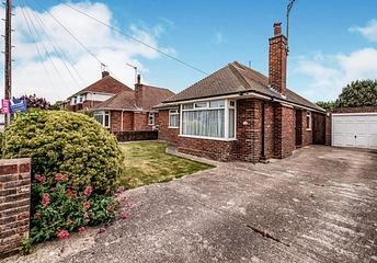 3 bedroom bungalow to rent - Seafield Avenue, Goring-by-Sea, Worthing, BN12 - Property View 1