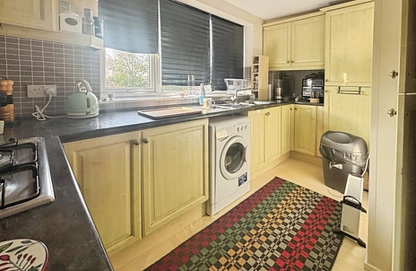 2 bedroom apartment to rent - Chichester Court, Pevensey Garden, Worthing, BN11 - Property View 2