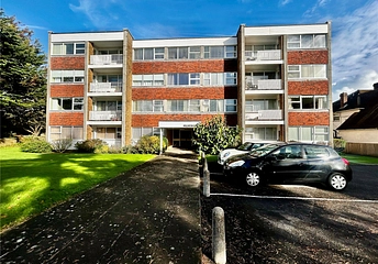 2 bedroom apartment to rent - Wellington Court, Grand Avenue, Worthing, BN11 - Property View 1