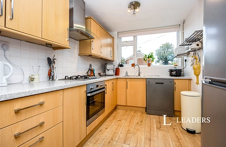 3 bedroom house to rent - Great Goodwin Drive, Guildford, GU1 - Property View 3